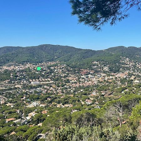 Palm Maresme - Suite With Bathroom And Terrasse With Ocean Views In A Private Villa Vilassar De Dalt Exterior photo