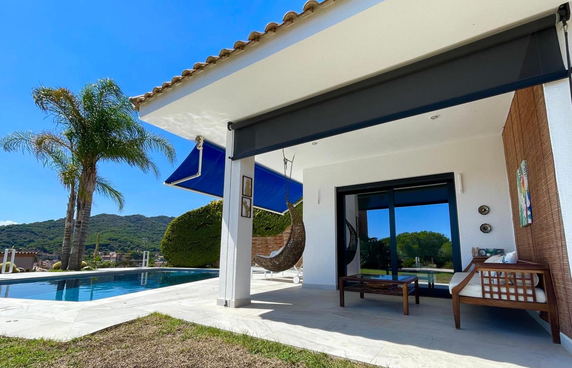 Palm Maresme - Suite With Bathroom And Terrasse With Ocean Views In A Private Villa Vilassar De Dalt Exterior photo
